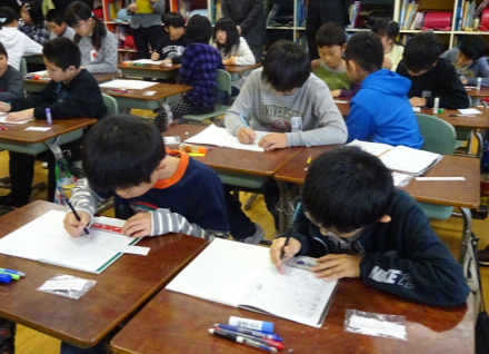 学び方を選択して問題を解決する。画像